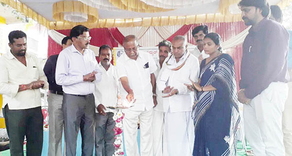 ಸೆಸ್ಕ್ ಕಾಮಗಾರಿಗೆ ಶಾಸಕ ತಮ್ಮಣ್ಣ ಚಾಲನೆ